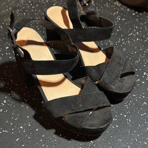 Mossimo Supply Co. Elegant Black Platform Heels